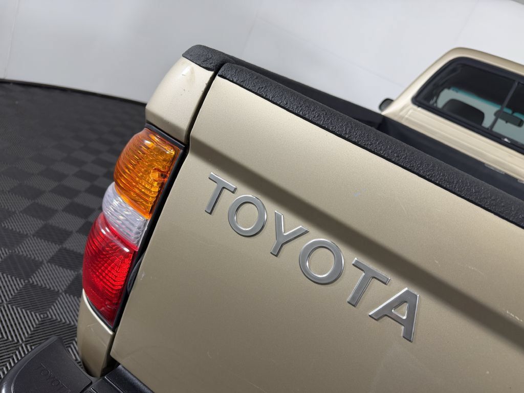 Used 2003 Toyota Tacoma 4x4 Xtracab image 10