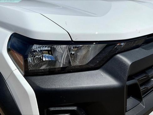 Used 2024 Chevrolet Colorado Trail Boss w/ Safety Package image 32