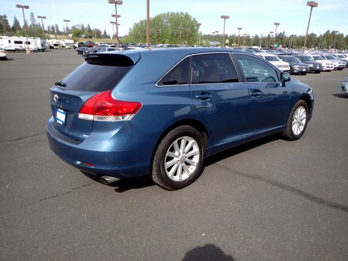 Used 2011 Toyota Venza AWD image 5