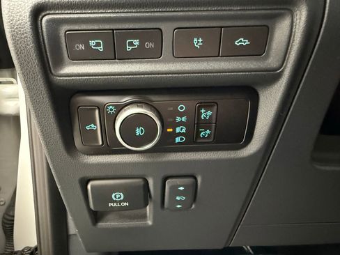 Used 2023 Ford F150 Lariat w/ Max Trailer Tow Package AWD/4WD image 17