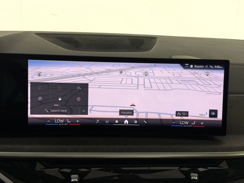 Used 2024 BMW X5 sDrive40i w/ M Sport Package RWD image 26