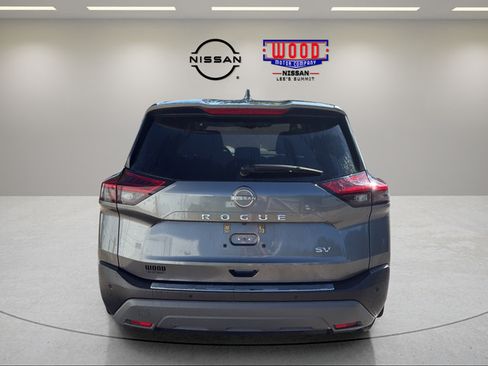 Used 2022 Nissan Rogue SV FWD image 6