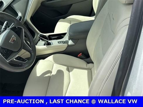 Used 2018 Cadillac XT5 Luxury w/ Driver Awareness Package image 12