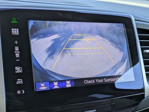 Used 2016 Honda Pilot Touring image 26