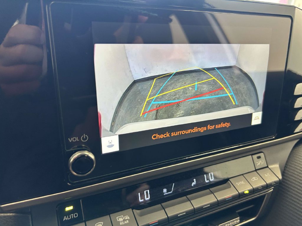 Used 2026 Toyota Camry SE FWD image 25