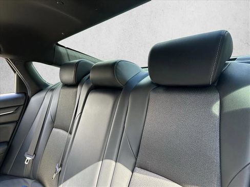 Used 2018 Honda Accord Sport image 24