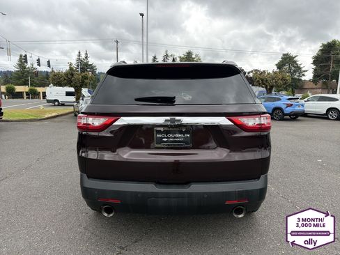 Used 2020 Chevrolet Traverse LT w/ LPO, Midnight Edition AWD/4WD image 4