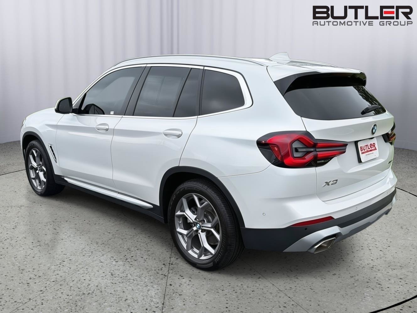Used 2023 BMW X3 sDrive30i RWD image 4