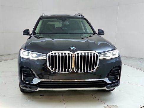 Used 2022 BMW X7 xDrive40i w/ Premium Package AWD/4WD image 2