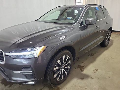Used 2023 Volvo XC60 B5 Core w/ Climate Package AWD/4WD image 1