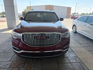 Used 2018 GMC Acadia Denali w/ Technology Package FWD video 2