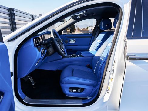 Used 2024 Rolls-Royce Ghost AWD/4WD image 32