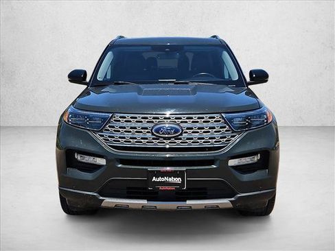 Used 2022 Ford Explorer Limited w/ Equipment Group 301A AWD/4WD image 2