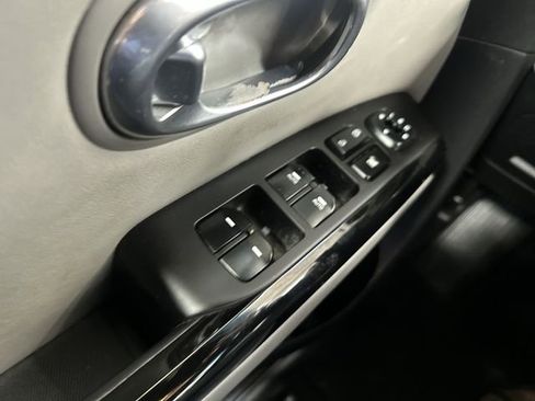 Used 2016 Kia Soul + w/ Audio Package FWD image 16