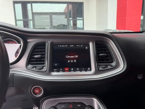 Used 2019 Dodge Challenger SRT Hellcat w/ Laguna Leather Package RWD image 24