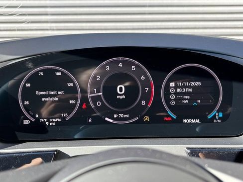 Certified 2026 Porsche Cayenne AWD/4WD image 17