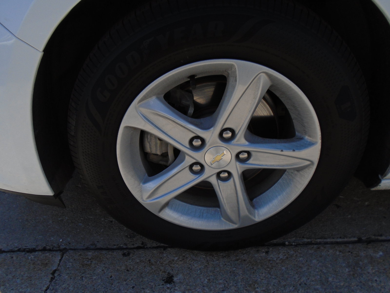 Used 2023 Chevrolet Malibu LS FWD image 16