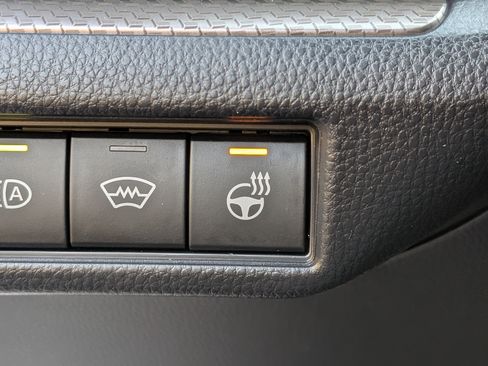 Used 2024 Toyota Prius XLE image 35