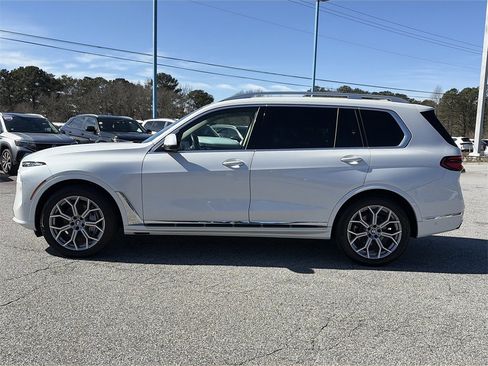 Used 2024 BMW X7 xDrive40i w/ Premium Package image 23