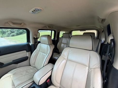 Used 2008 HUMMER H3 Luxury AWD/4WD image 8