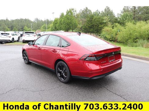 Used 2025 Honda Accord SE image 5
