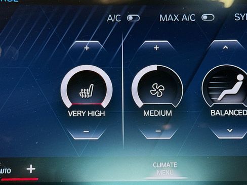 Used 2024 BMW M2 w/ Lighting Package image 21