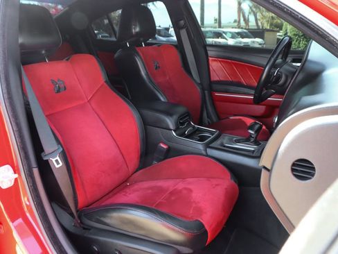 Used 2022 Dodge Charger Scat Pack RWD image 41