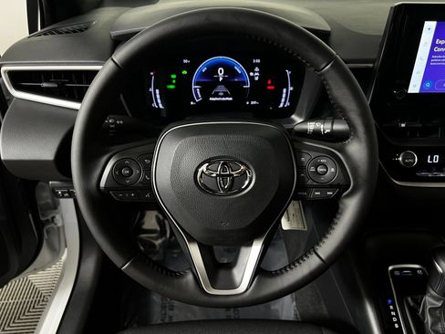 Used 2026 Toyota Corolla SE FWD image 14