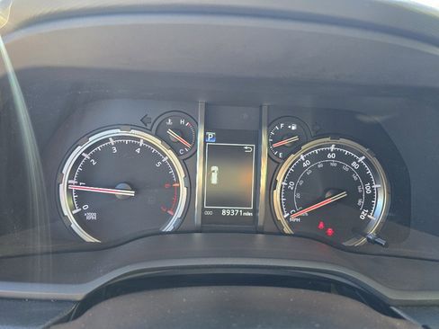 Used 2021 Toyota 4Runner Venture image 11