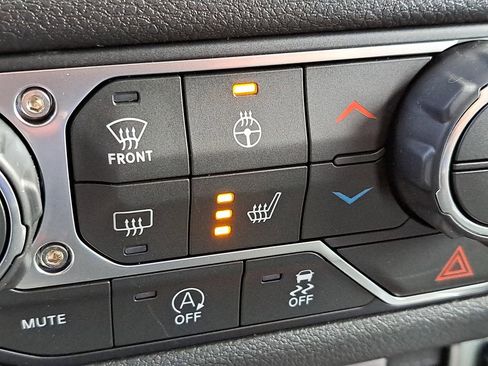 New 2026 Jeep Gladiator Sport AWD/4WD image 8