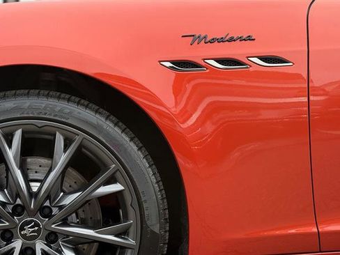Used 2022 Maserati Ghibli Modena Q4 image 11