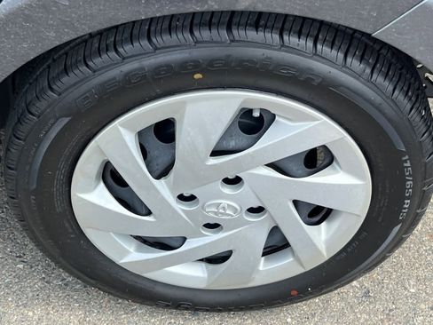 Used 2015 Toyota Prius C Two FWD image 22