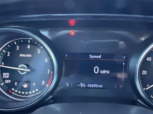 Certified 2022 Buick Encore GX Preferred w/ Cold Weather Comfort Package image 18