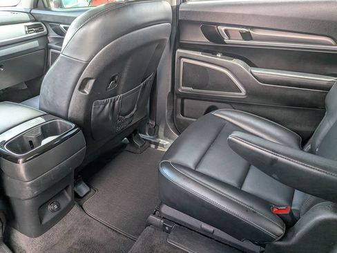 Used 2020 Kia Telluride S FWD image 36