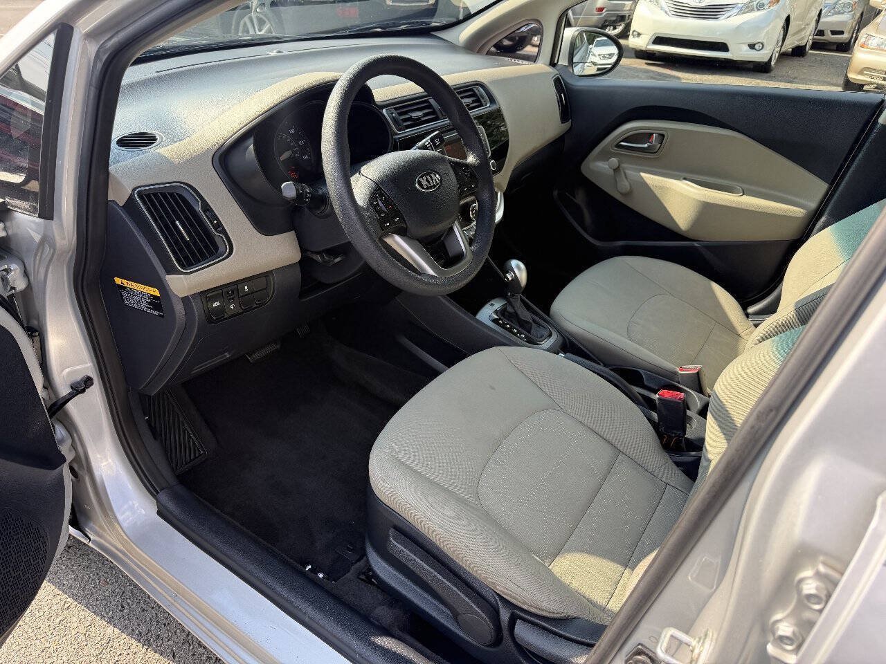 Used 2016 Kia Rio LX FWD image 8