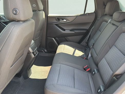 Used 2026 Chevrolet Equinox LT AWD/4WD image 24