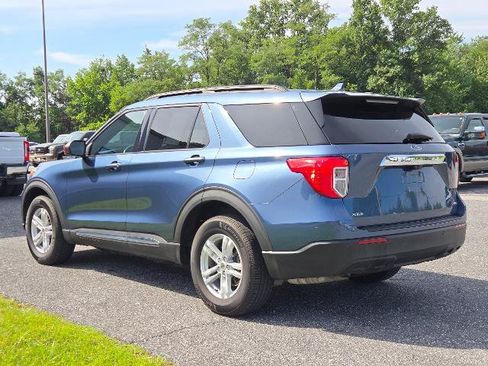 Certified 2020 Ford Explorer XLT AWD/4WD image 2