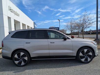 New 2025 Volvo EX90 Ultra