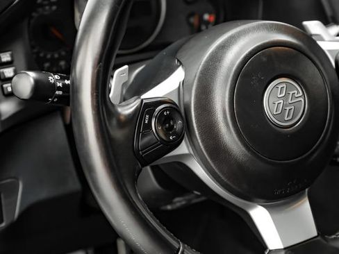 Used 2020 Toyota 86 RWD image 13