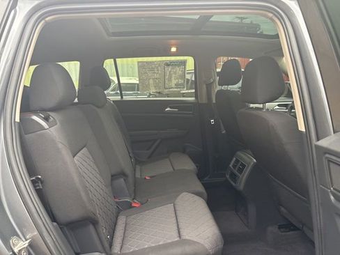 Used 2018 Volkswagen Atlas Launch Edition FWD image 15