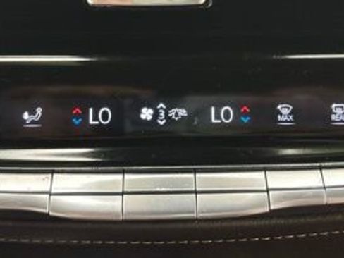 Used 2021 Cadillac Escalade Sport RWD image 36