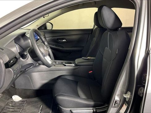 Used 2024 Nissan Sentra SV FWD image 35
