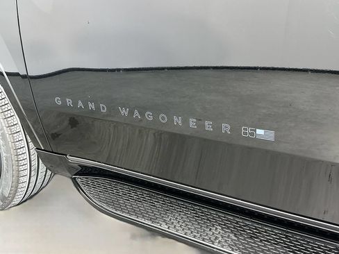 New 2026 Jeep Grand Wagoneer 4WD image 17