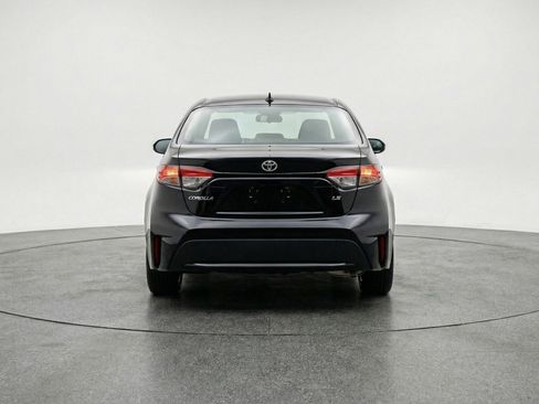 Used 2025 Toyota Corolla LE FWD image 7