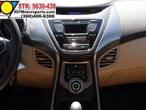 Used 2013 Hyundai Elantra GLS FWD image 18