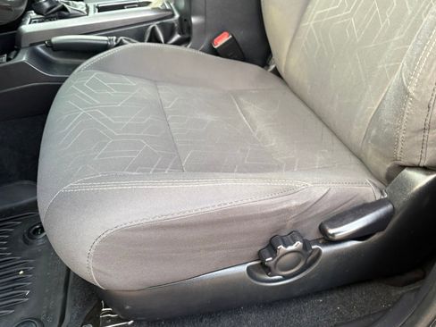 Used 2018 Toyota Tacoma TRD Sport image 34