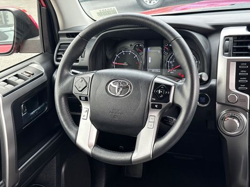Used 2023 Toyota 4Runner SR5 AWD/4WD image 19