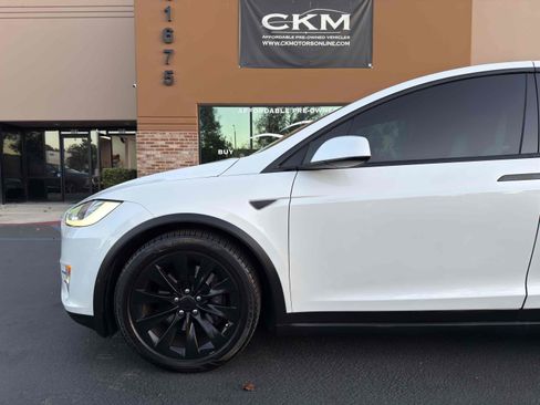 Used 2016 Tesla Model X 90D image 18