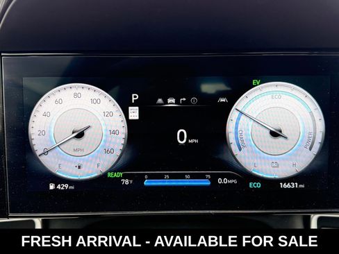 Used 2024 Hyundai Elantra Limited image 9