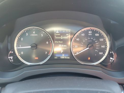 Used 2025 Lexus IS 300 w/ Premium Package RWD image 27